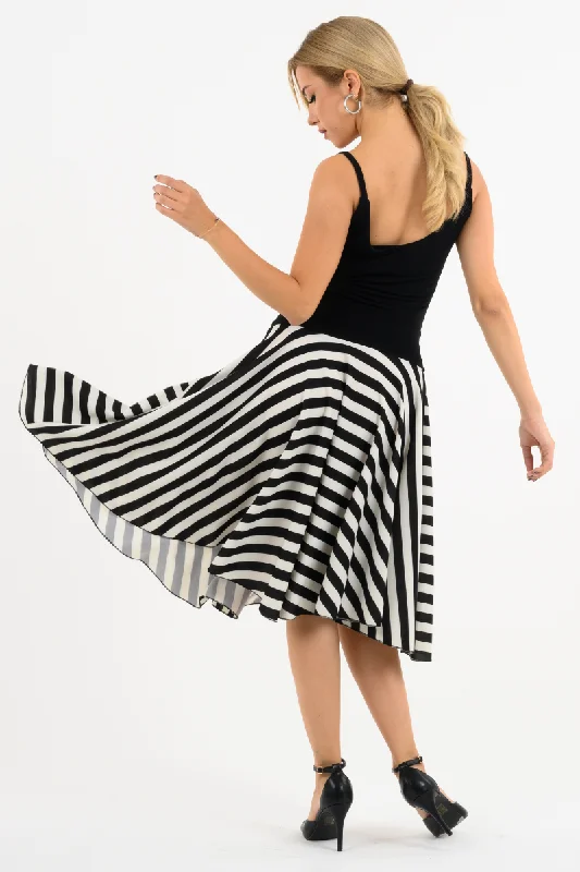 Black & White Striped Swing Skirt denim skirt fashionable